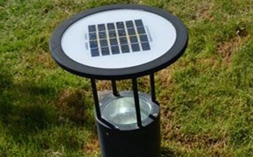 别墅庭院氛围营造：平安草坪灯选型与布光技巧